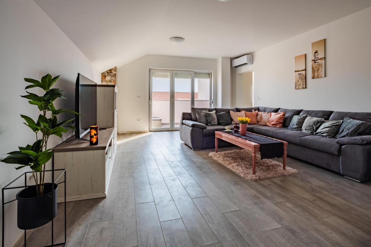 Seaview Apartments Roberta Zadar Dış mekan fotoğraf